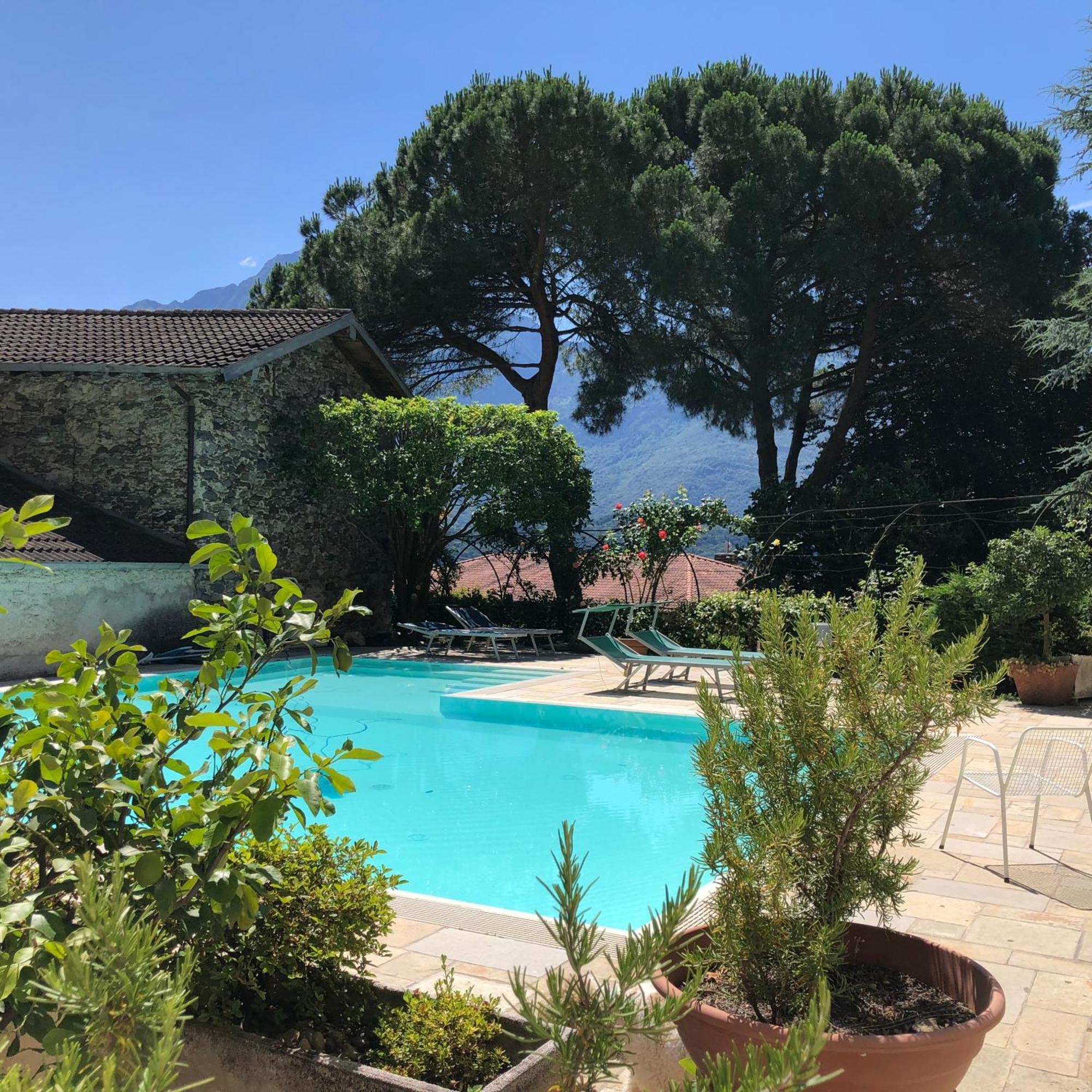 Villa Eden Jacuzzi Pool & Private Parking Domaso Bagian luar foto